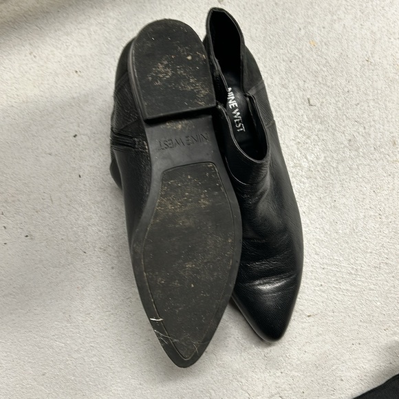 Nine West booties - Picture 3 of 3